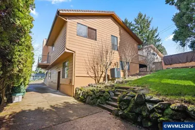 1030 Morningside Dr SE, Salem, OR 97302 - Photo 9