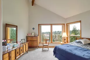 301 Edgewood Dr, Silverton, OR 97381 - Photo 27