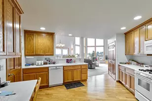 301 Edgewood Dr, Silverton, OR 97381 - Photo 15