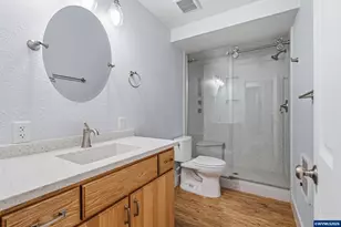 37969 Courtney Creek Dr, Brownsville, OR 97327 - Photo 39