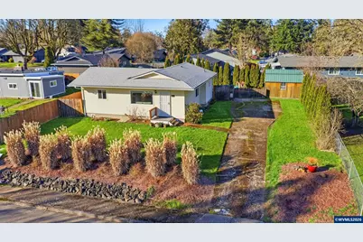 915 SE Zee Ct, McMinnville, OR 97128 - Photo 35