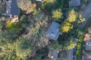 927 Kingwood Dr NW, Salem, OR 97304 - Photo 41