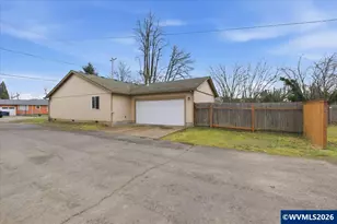 1525 Park Ave NE, Salem, OR 97301 - Photo 3