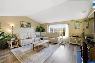 6676 McLeod Ln NE, Keizer, OR 97303 - Photo 13