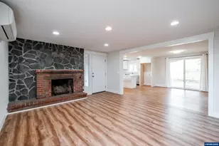 10471 Wagon Rd NE, Mount Angel, OR 97362 - Photo 5