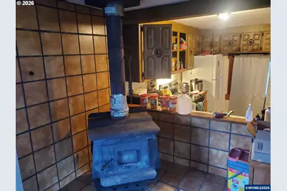131 Sheldon Ave, Falls City, OR 97344 - Photo 9