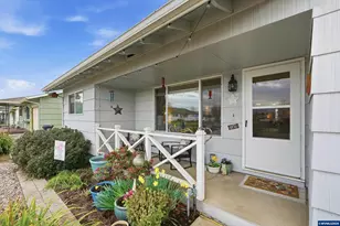 1841 Umpqua Rd, Woodburn, OR 97071 - Photo 7