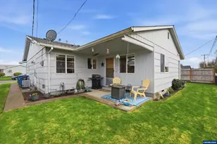 1841 Umpqua Rd, Woodburn, OR 97071 - Photo 41