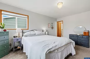 1841 Umpqua Rd, Woodburn, OR 97071 - Photo 35