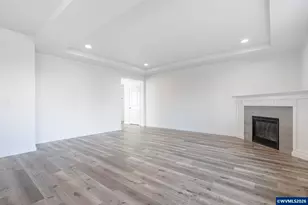 673 Parker Lp, Silverton, OR 97381 - Photo 11