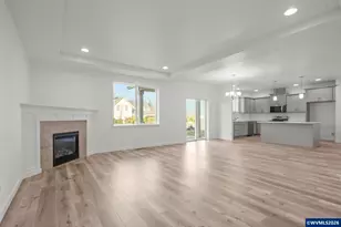 673 Parker Lp, Silverton, OR 97381 - Photo 9