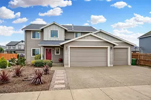 574 Prairie St, Woodburn, OR 97071 - Photo 1