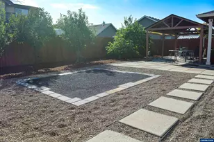 574 Prairie St, Woodburn, OR 97071 - Photo 11