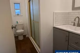 16901 SE Division St, Portland, OR 97236 - Photo 9