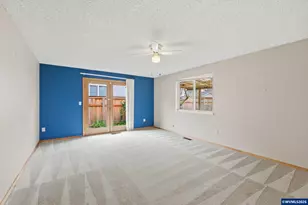 18501 SE Lincoln St, Portland, OR 97233 - Photo 11