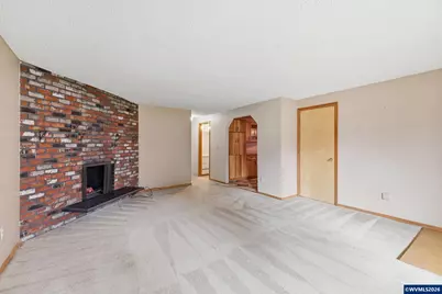 18501 SE Lincoln St, Portland, OR 97233 - Photo 3