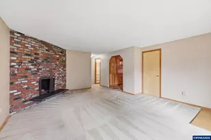 18501 SE Lincoln St, Portland, OR 97233 - Photo 3