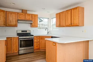 1830 Plateau St NE, Salem, OR 97305 - Photo 11