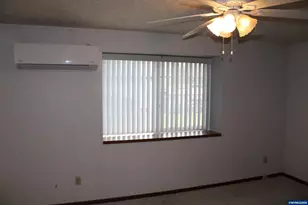 1713 Winchester St NW, Salem, OR 97304 - Photo 9