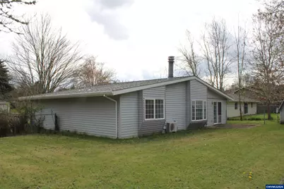 1713 Winchester St NW, Salem, OR 97304 - Photo 3