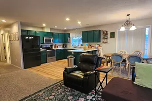 4986 Rebecca St NE, Salem, OR 97305 - Photo 7