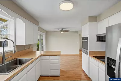 631 NE Sherwood Wy, Corvallis, OR 97330 - Photo 13