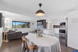 30550 Rancho Rd, Lebanon, OR 97355 - Photo 9