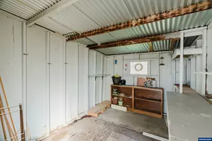 2901 E 2nd St, Newberg, OR 97132 - Photo 35