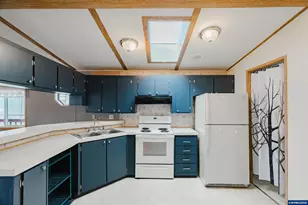 2901 E 2nd St, Newberg, OR 97132 - Photo 13