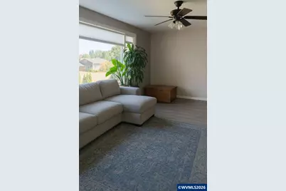 2042 Summit Av NW, Salem, OR 97304 - Photo 5