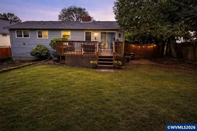 2042 Summit Av NW, Salem, OR 97304 - Photo 17