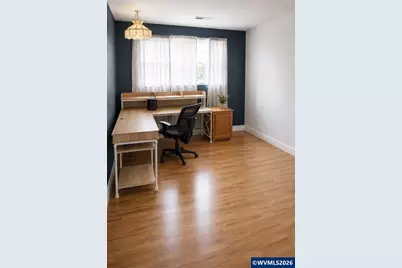 2042 Summit Av NW, Salem, OR 97304 - Photo 9