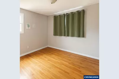 2042 Summit Av NW, Salem, OR 97304 - Photo 9