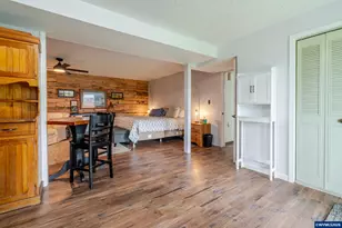 656 NW East Thornton Lake Dr, Albany, OR 97321 - Photo 29