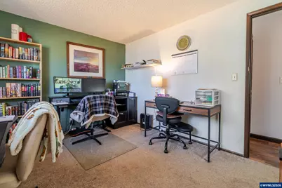 656 NW E Thornton Lake Dr, Albany, OR 97321 - Photo 21
