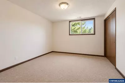 656 NW East Thornton Lake Dr, Albany, OR 97321 - Photo 23