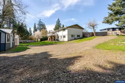 656 NW E Thornton Lake Dr, Albany, OR 97321 - Photo 35