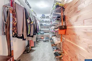 656 NW East Thornton Lake Dr, Albany, OR 97321 - Photo 33