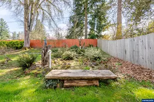 656 NW East Thornton Lake Dr, Albany, OR 97321 - Photo 37