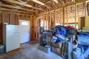 2013 W Hills Rd, Philomath, OR 97370 - Photo 3