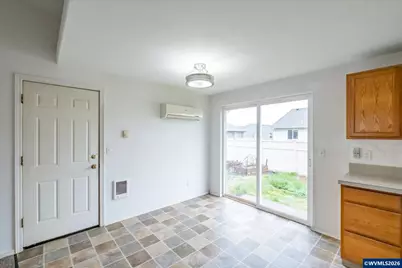 1053 Kees St, Lebanon, OR 97355 - Photo 11