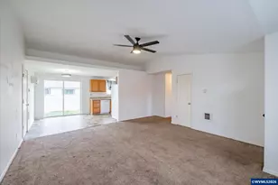 1053 Kees St, Lebanon, OR 97355 - Photo 17