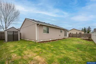 1053 Kees St, Lebanon, OR 97355 - Photo 27