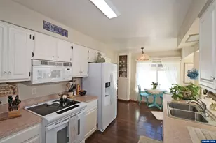 2903 Twin Oak Pl NW, Salem, OR 97304 - Photo 15