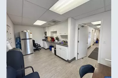 1535 Liberty (Ste B) St SE #B, Salem, OR 97302 - Photo 11