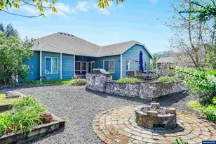 1231 SW 3rd Ave, Mill City, OR 97360 - Photo 39