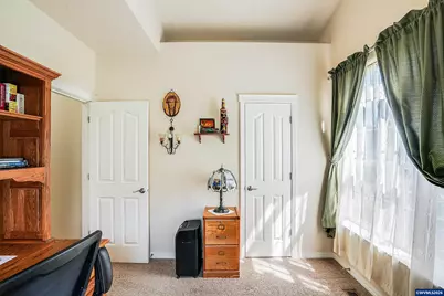 1231 SW 3rd Av, Mill City, OR 97360 - Photo 37