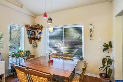 1231 SW 3rd Av, Mill City, OR 97360 - Photo 23