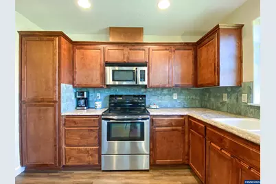 274 SW Bell Dr, Dallas, OR 97338 - Photo 27