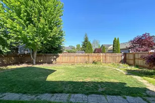 274 SW Bell Dr, Dallas, OR 97338 - Photo 11